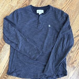 EUC Penquin brand men’s long sleeve Henley
Size Large